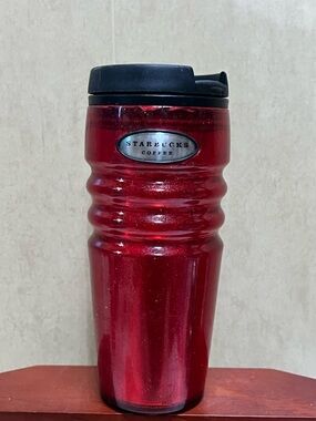 STARBUCKS 16 oz. Coffee Travel Tumbler Mug Red with Lid